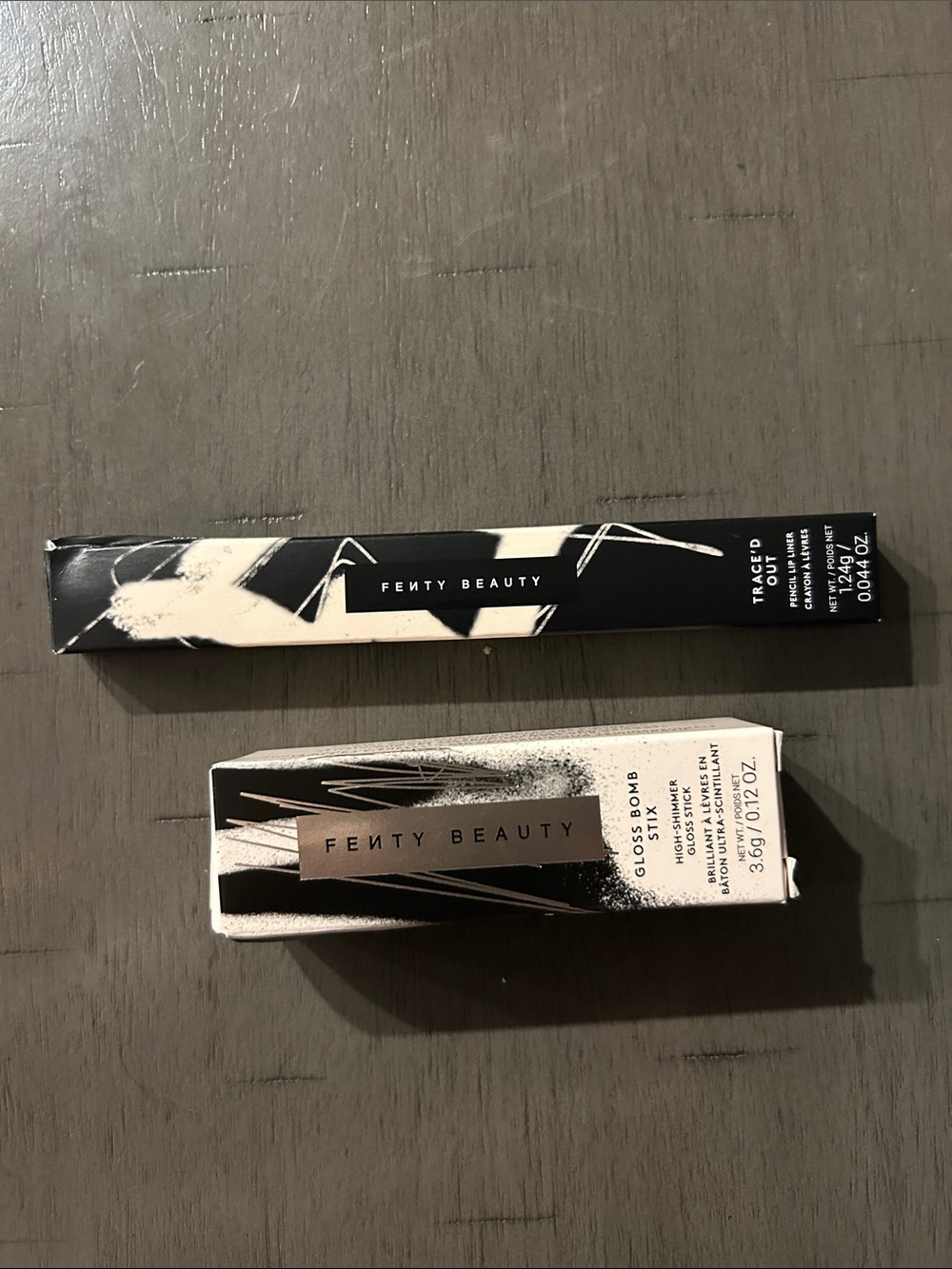 Fenty Beauty Gloss Bomb and lip liner